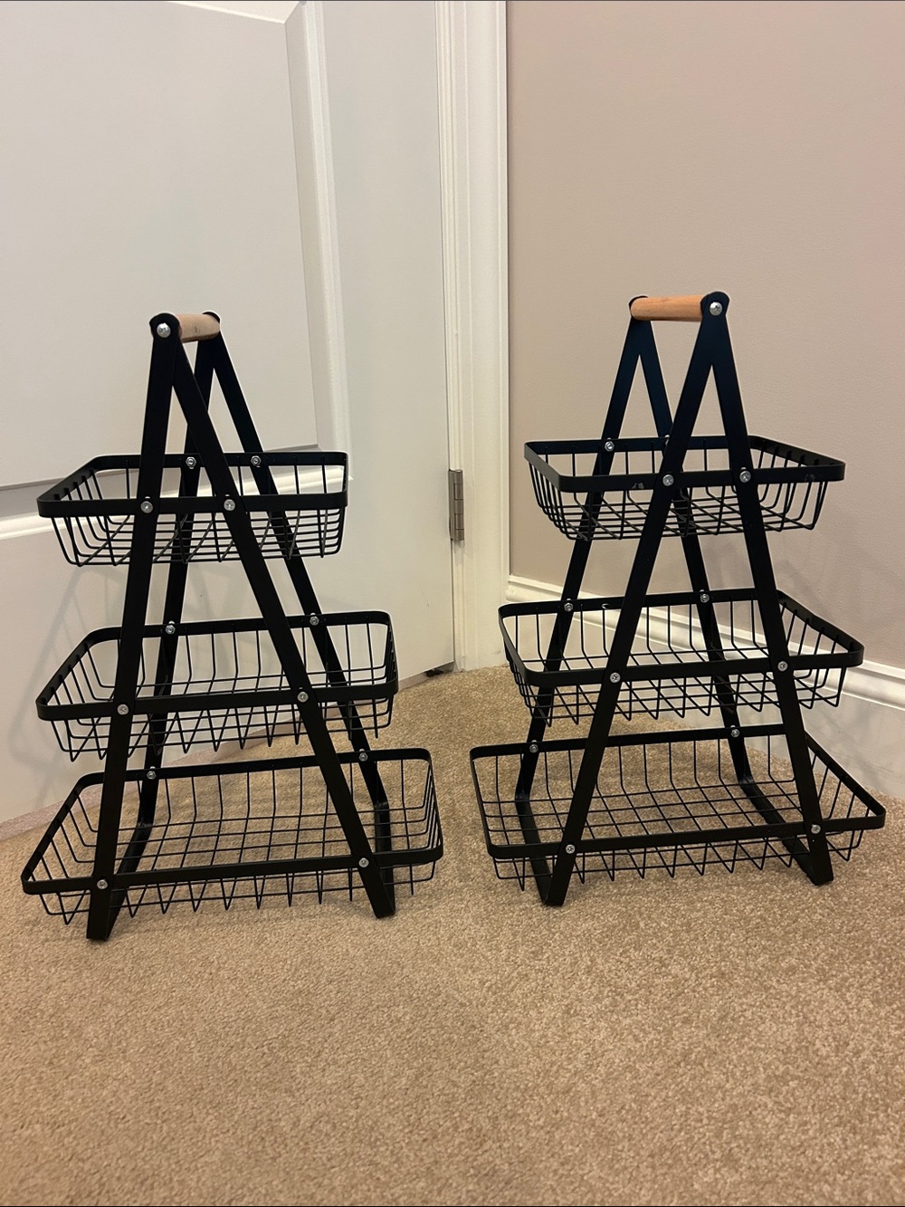 19” tall black metal fruit baskets with top wood handle - Picture 5 of 6